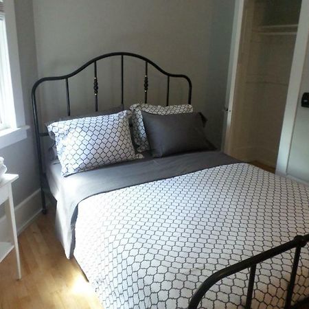 Ferienwohnung Beautiful, Clean, Quiet 2 Br-In Downtown Ottawa. Parking, Wifi And Netflix Included Exterior foto