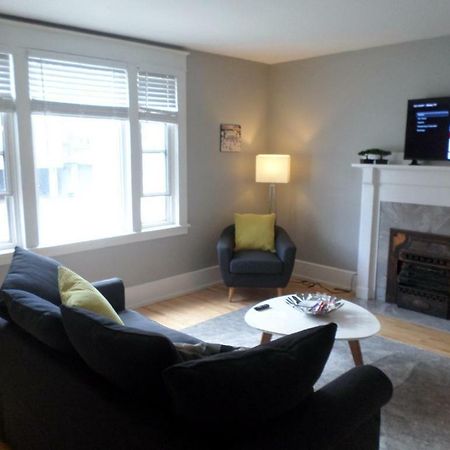 Ferienwohnung Beautiful, Clean, Quiet 2 Br-In Downtown Ottawa. Parking, Wifi And Netflix Included Exterior foto