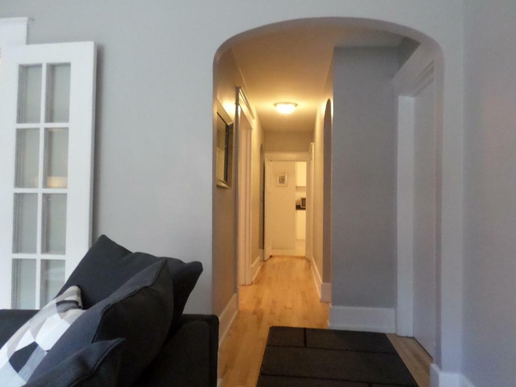 Ferienwohnung Beautiful, Clean, Quiet 2 Br-In Downtown Ottawa. Parking, Wifi And Netflix Included Exterior foto