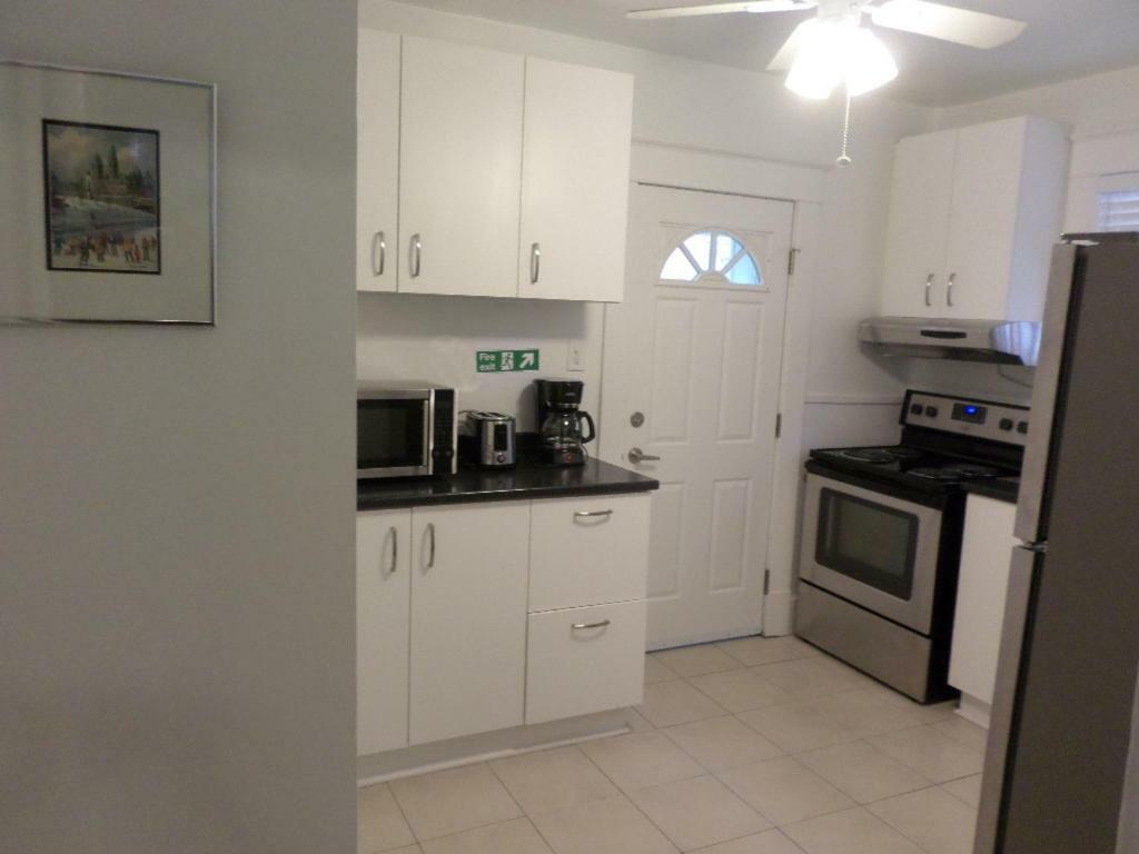 Ferienwohnung Beautiful, Clean, Quiet 2 Br-In Downtown Ottawa. Parking, Wifi And Netflix Included Exterior foto